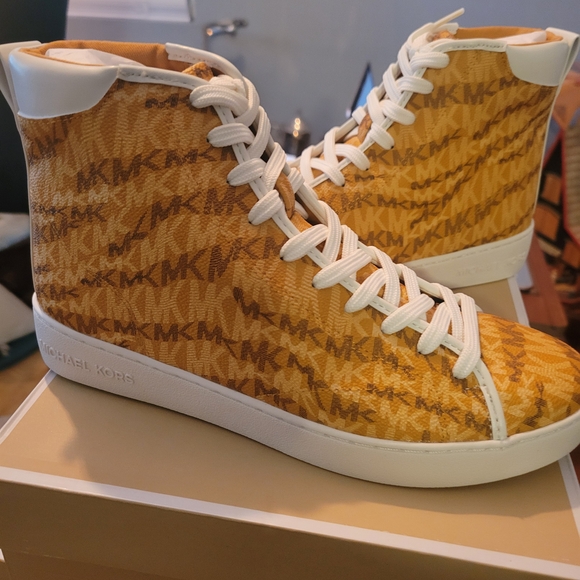 Michael Kors High-Top Sneakers - Picture 1 of 5